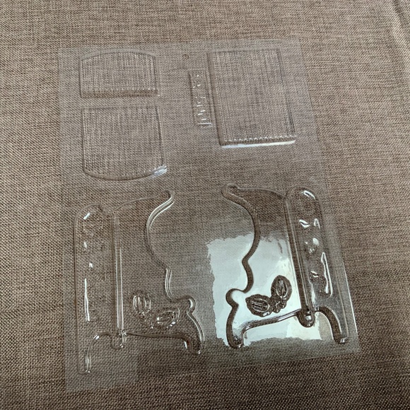 Huge Selection of Chocolate Molds - Picture 5 of 8